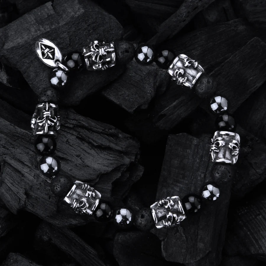 Silberarmband mit Perlen und Lilienröhren